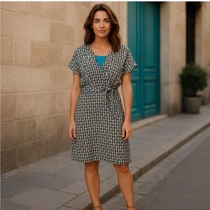 Apt9 cute cool wear dress! Stretchy with cute brown white and blue/ green print